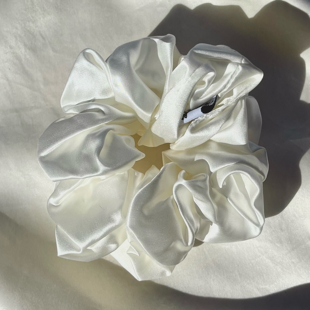 Très Silk - Large Silk Scrunchie-100% Mulberry